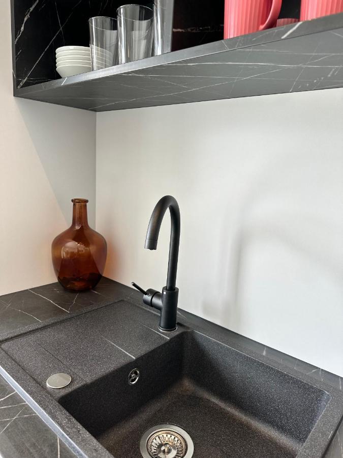 Olive View Apartment Брела Екстериор снимка