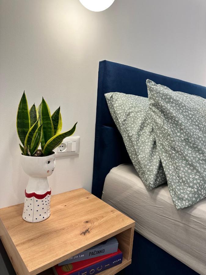 Olive View Apartment Брела Екстериор снимка