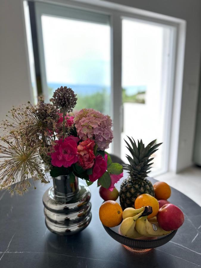 Olive View Apartment Брела Екстериор снимка